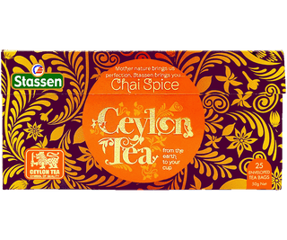 Stassen Chai Spice w pudełko z pomarańczowym zdobieniem – ekspresowa herbata cejlońska z przyprawami Chai.