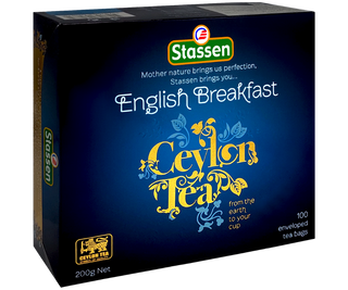 Stassen English Breakfast w niebieskim pudełku – ekspresowa herbata cejlońska bez dodatków.