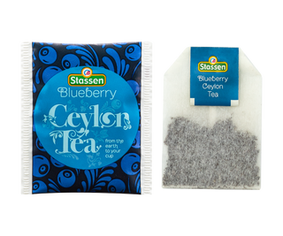 STASSEN Herbata - Blueberry Tea - ozdobne opakowanie z niebieskim motywem.