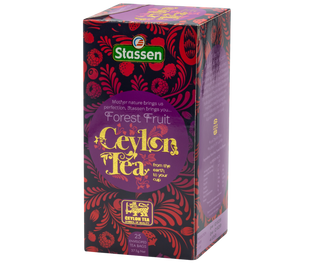 STASSEN Herbata - Forest Fruit Tea - ozdobne opakowanie z motywem owoców leśnych.